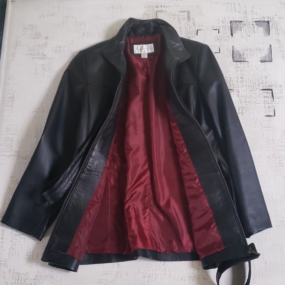 Like NEW vintage 90's leather jacket - Picture 3 of 7
